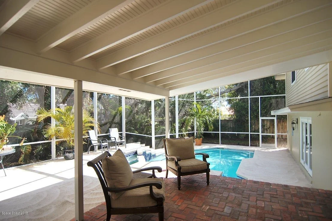 Photo of 405 Riverside Drive