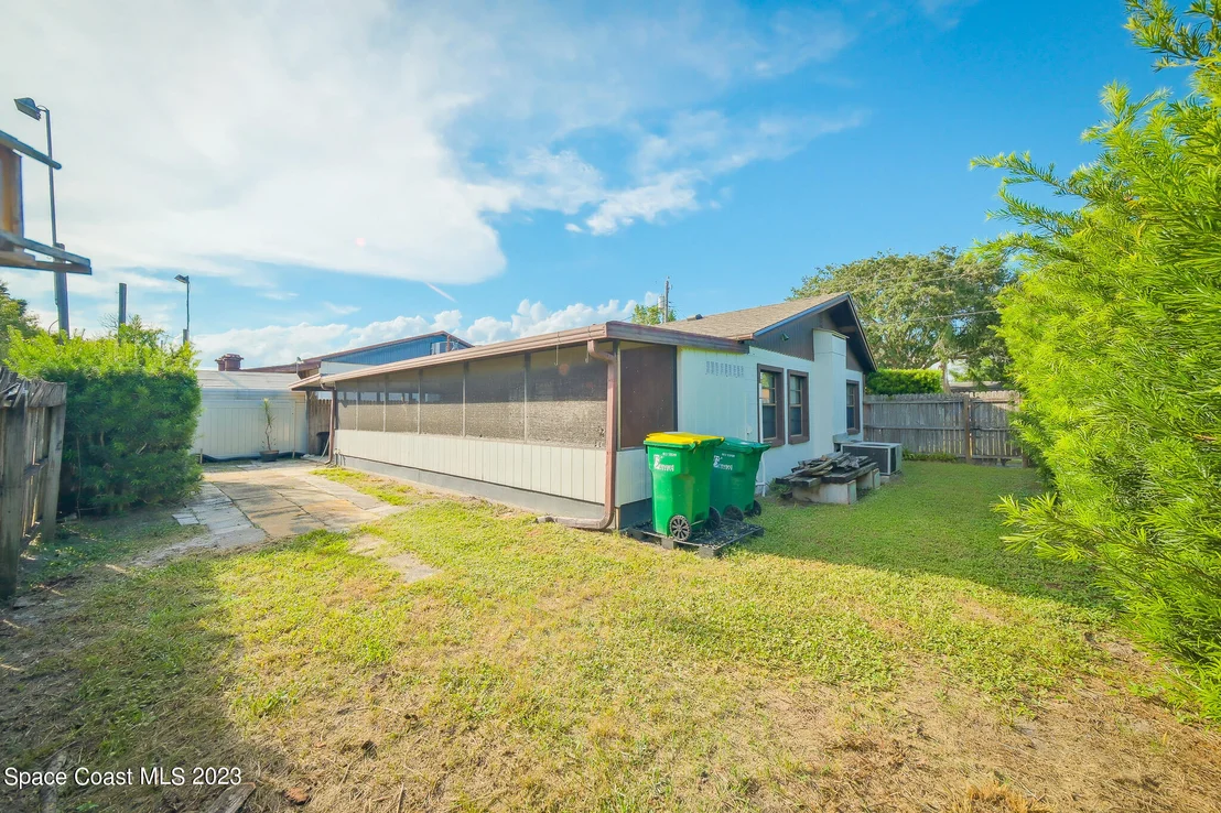 Photo of 1529 Mac Arthur Lane