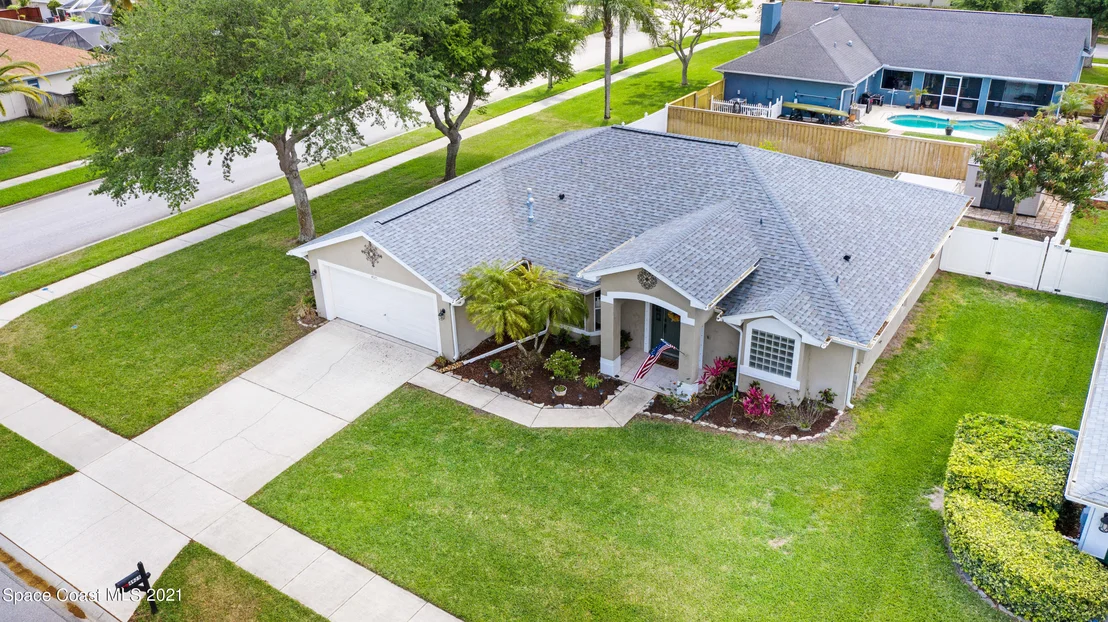 Photo of 4925 Buttonwood Drive