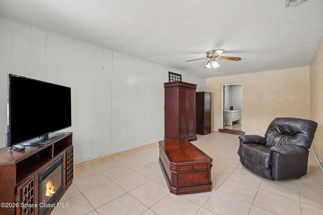 Photo of 336 Bay Avenue
