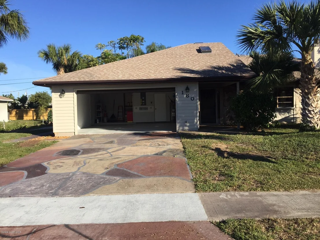 Photo of 180 Cinnamon Drive