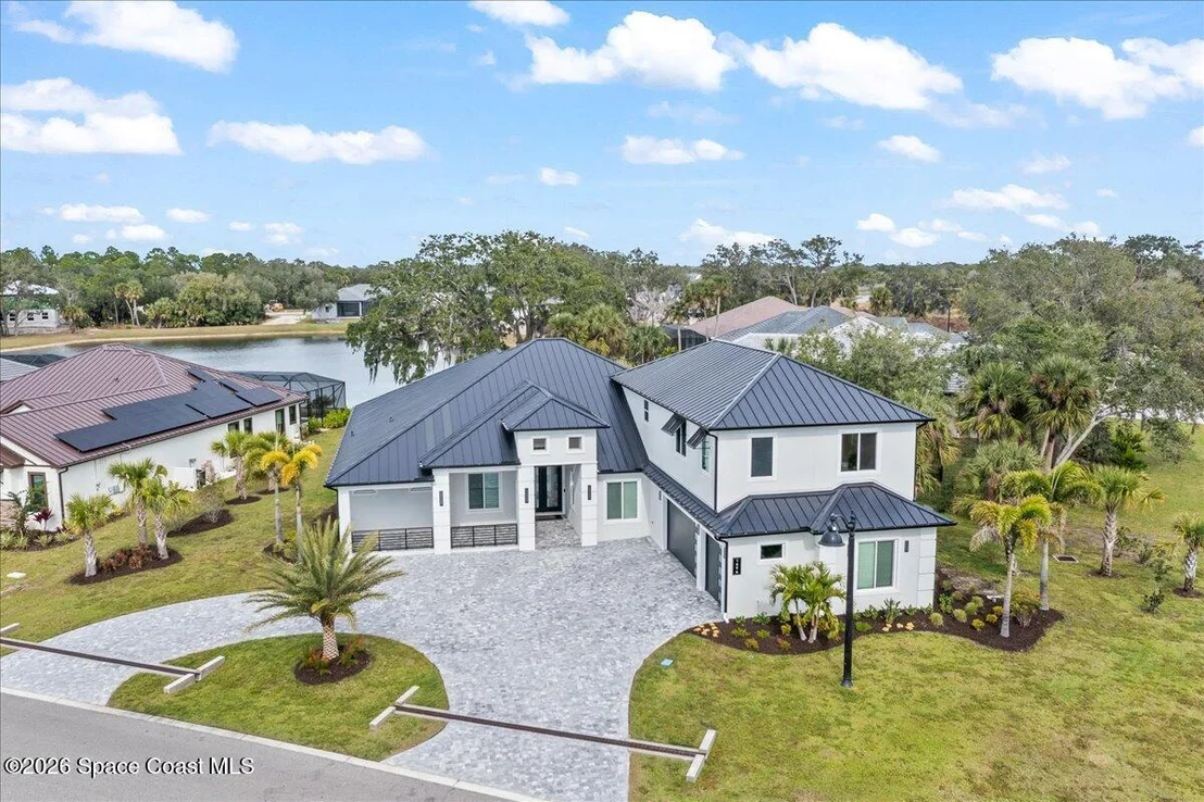 Photo of 1696 Gracewood Drive