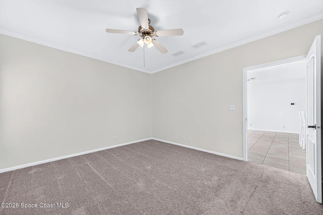 Photo of 971 Eldron Boulevard SE