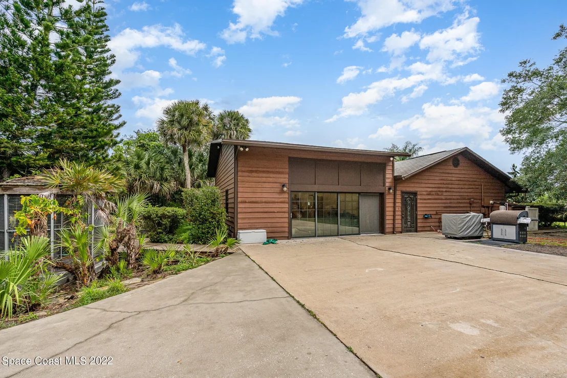Photo of 515 Grant Road