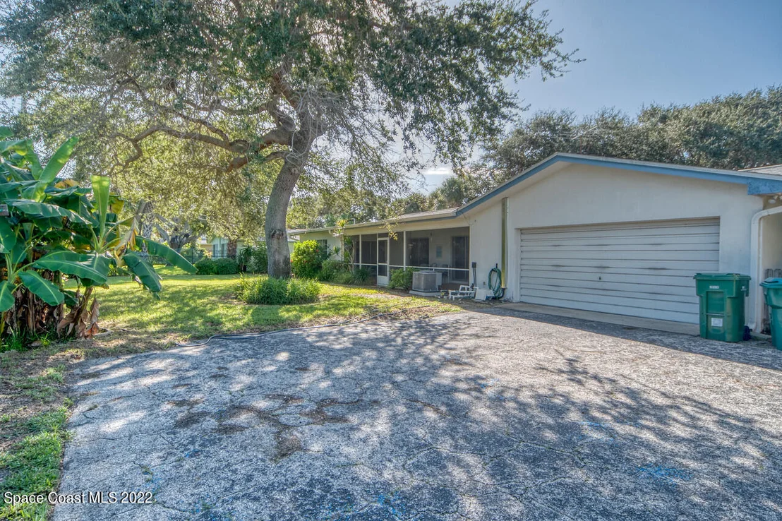 Photo of 310 12th Terrace