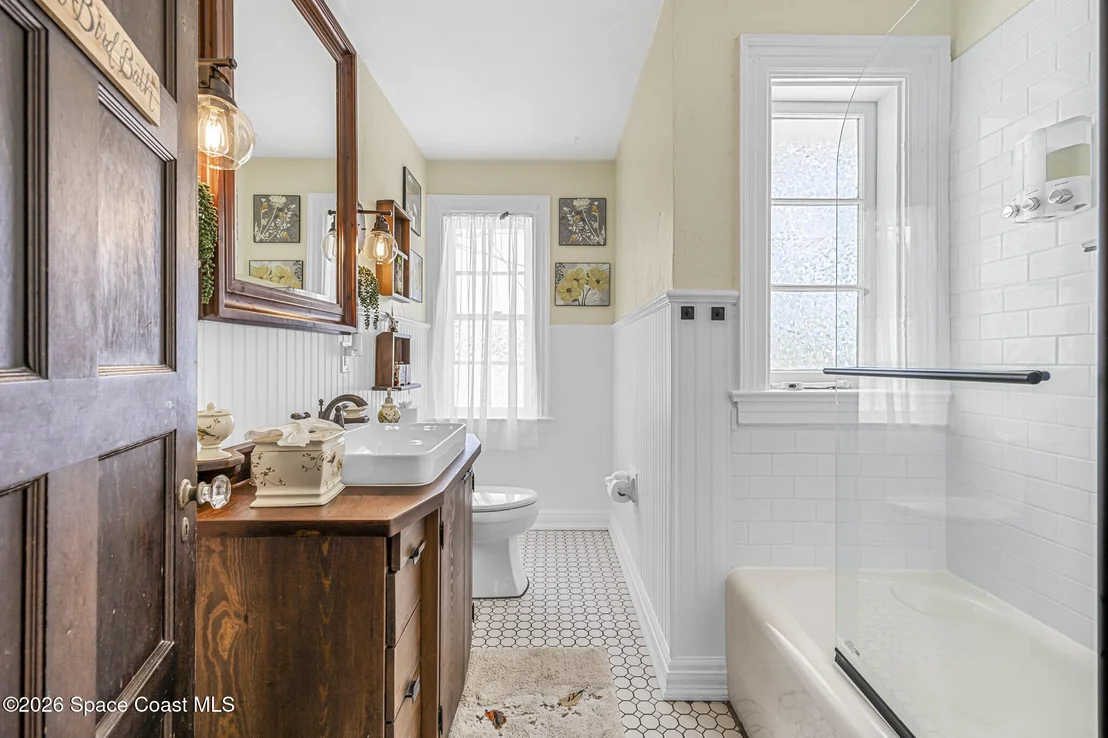 Photo of 130 Valencia Road