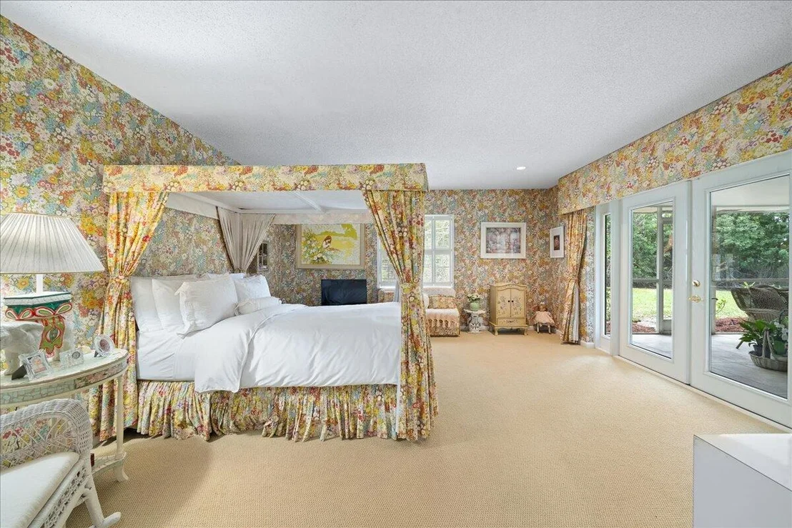 Photo of 716 Malibu Lane