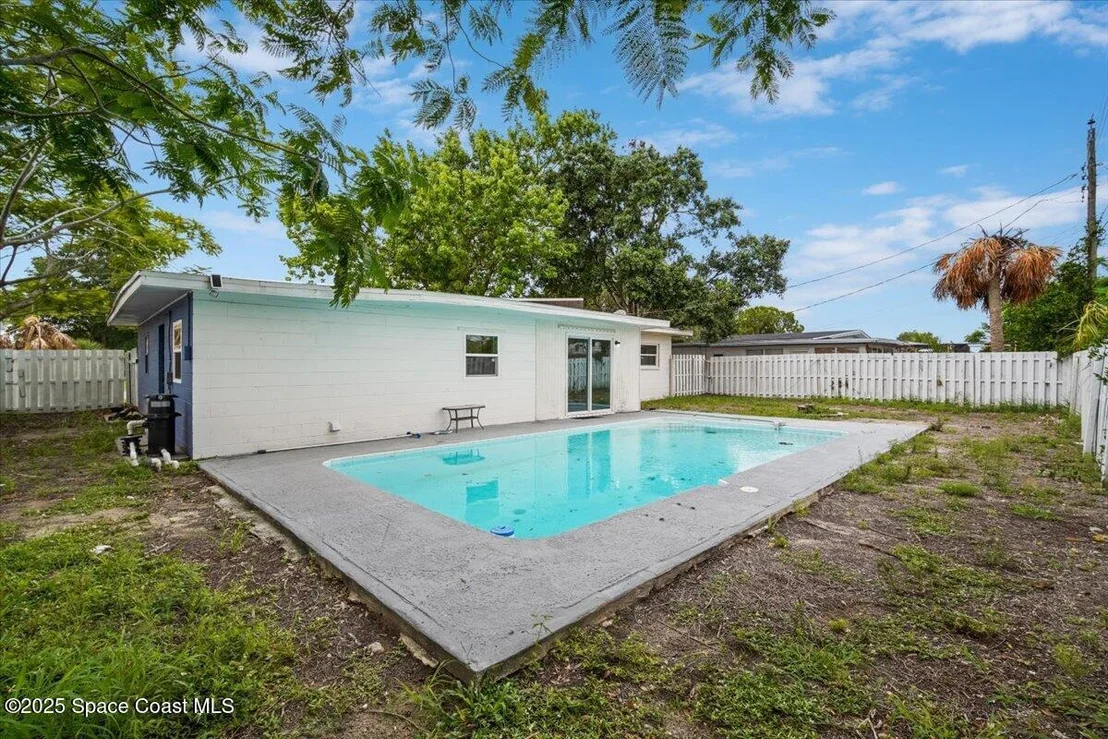Photo of 411 Thomas Avenue