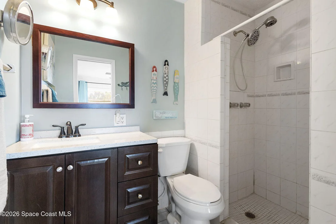 Photo of 727 Clarke Avenue