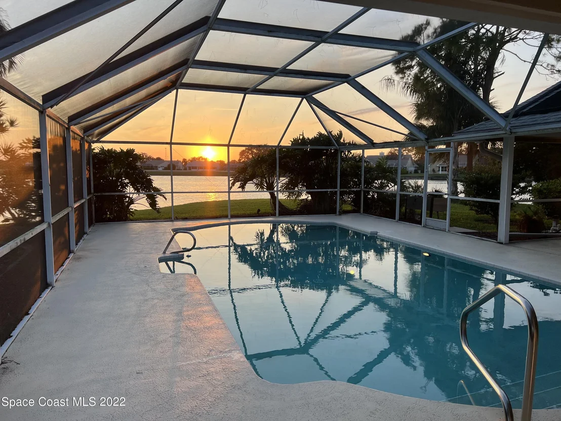 Photo of 686 Rossmoor Circle