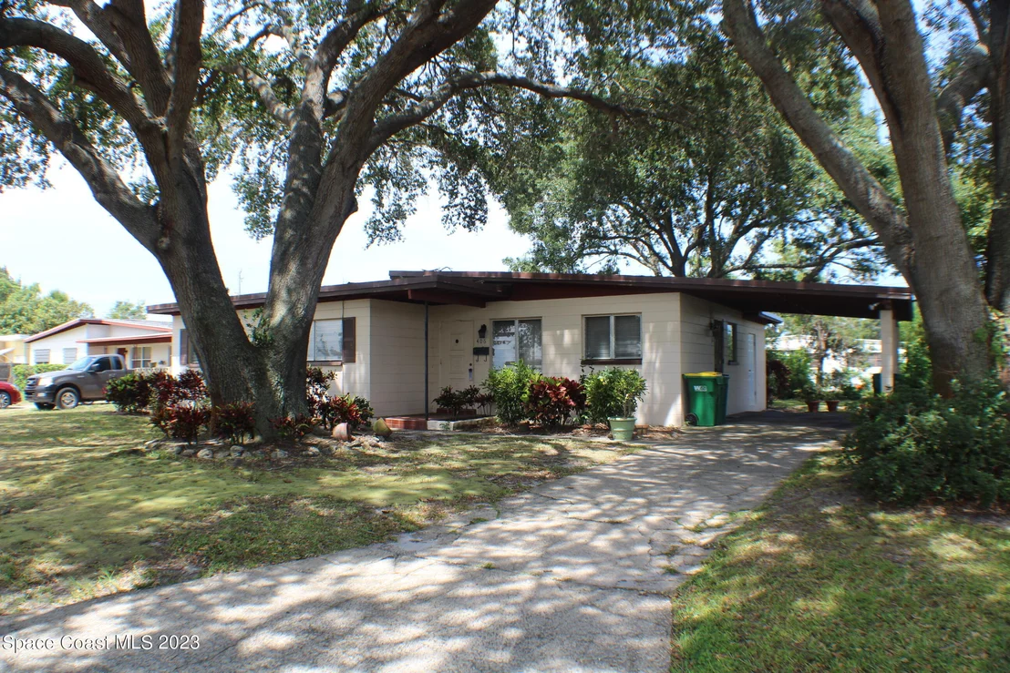 Photo of 406 Thomas Avenue