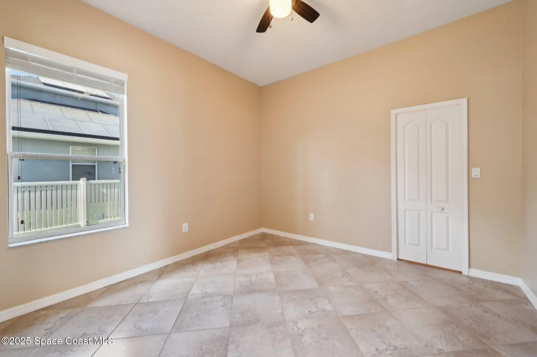 Photo of 115 Ridgemont Circle SE