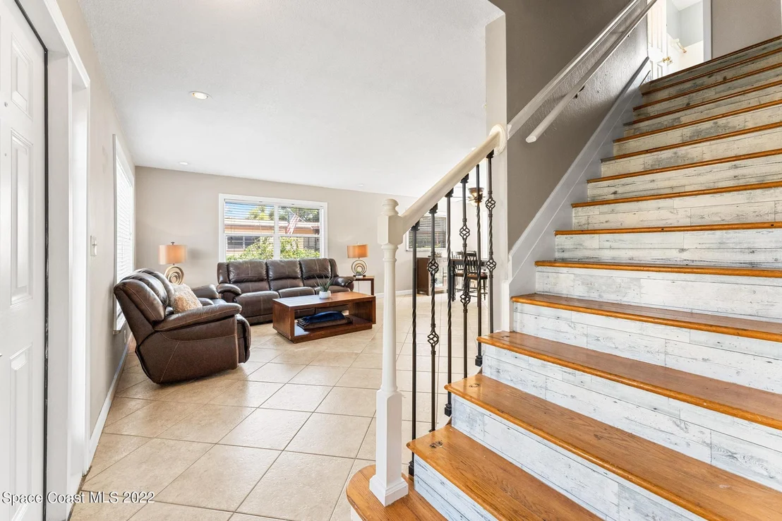 Photo of 49 Knollwood Drive
