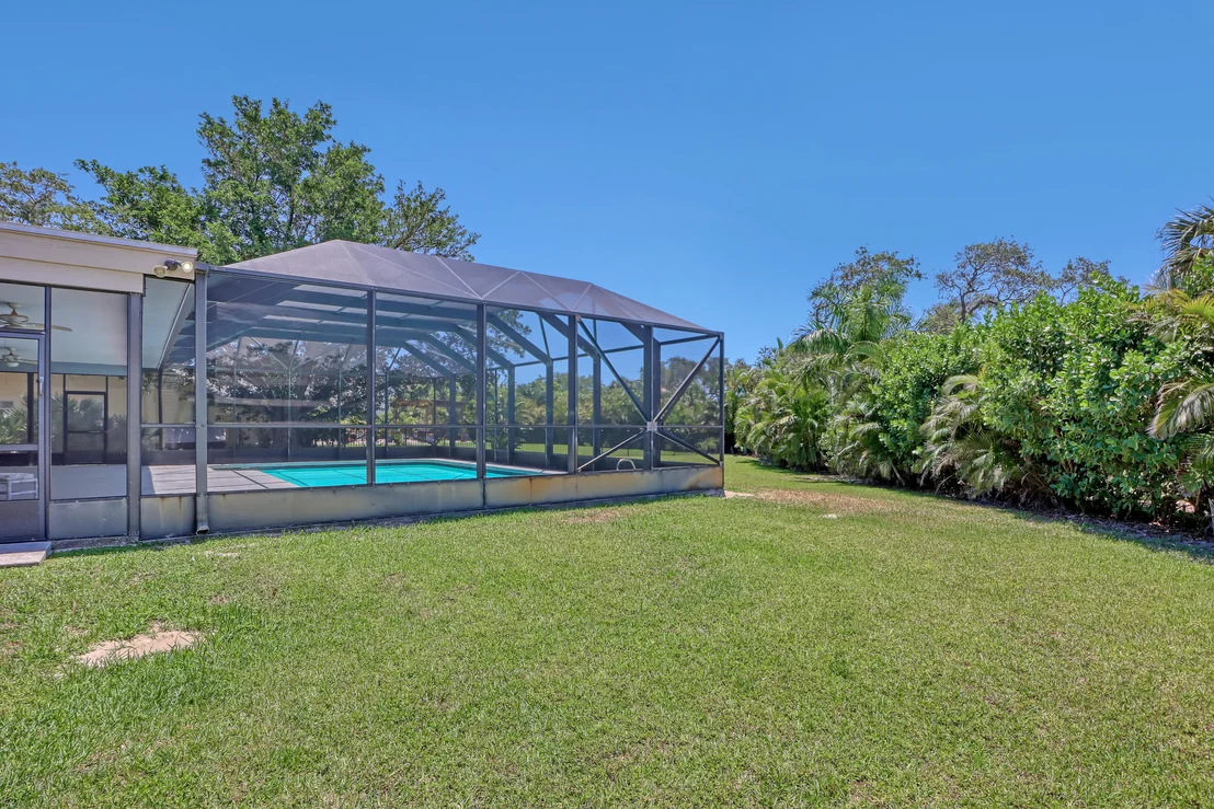 Photo of 561 Nightingale Drive