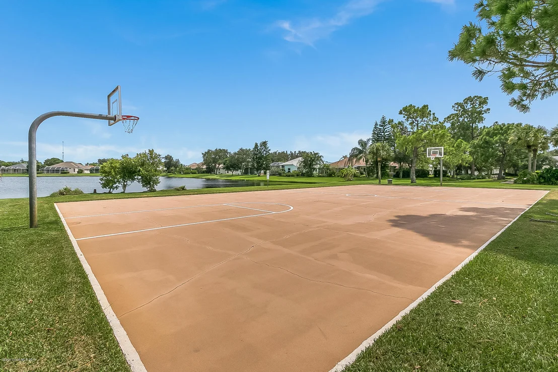Photo of 5631 Herons Landing Drive