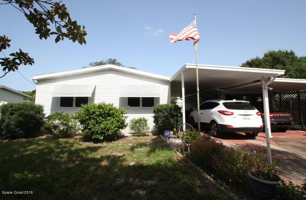 Photo of 1585 Seneca Drive