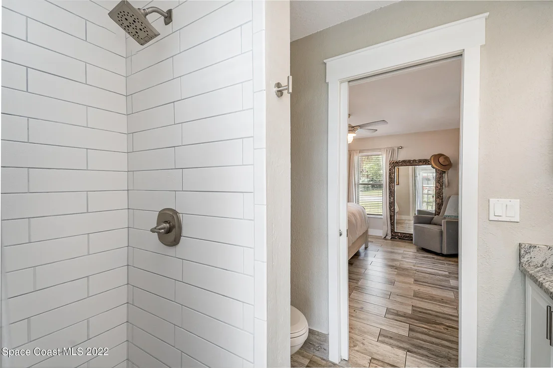Photo of 214 7th Avenue