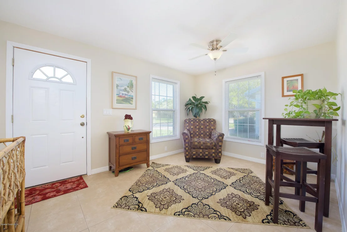 Photo of 2847 Pembroke Road