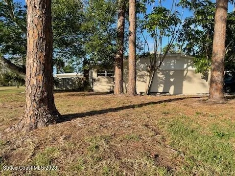 Photo of 1052 Myrtle Lane