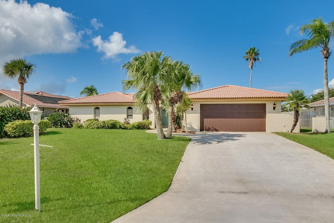 Photo of 492 Red Sail Way