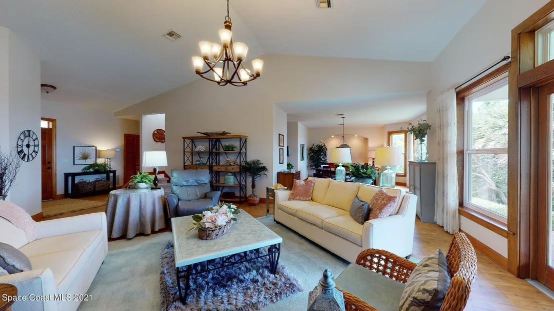 Photo of 400 Bay Point Drive