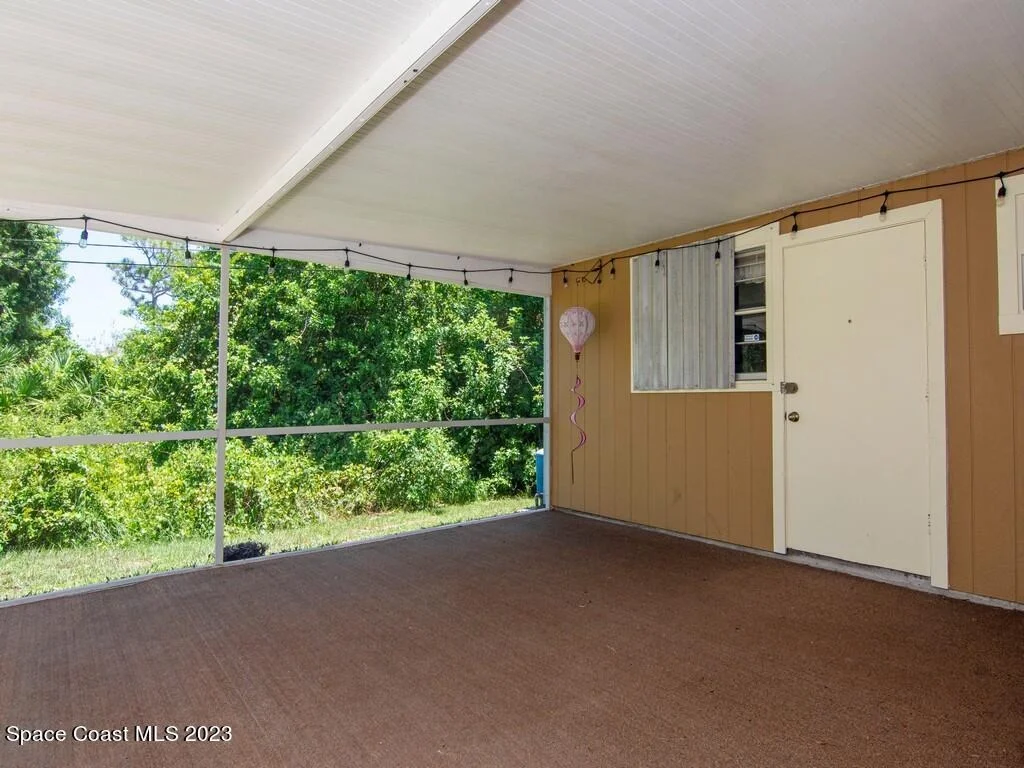 Photo of 898 Bermuda Avenue
