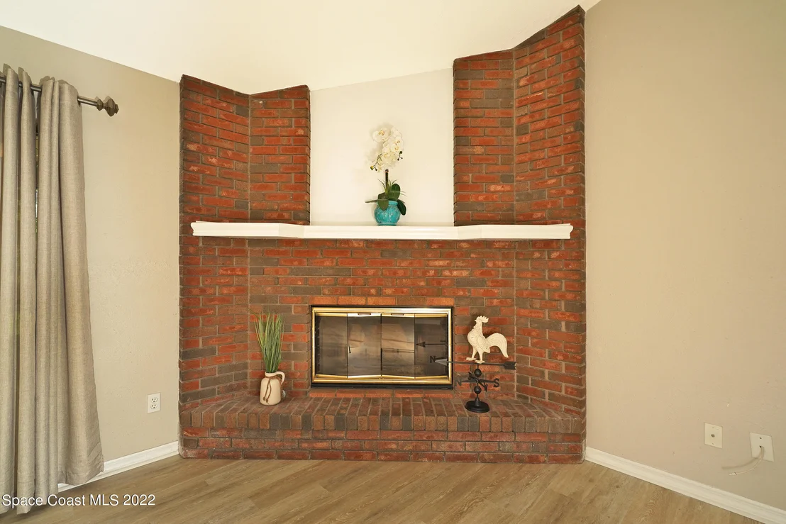 Photo of 452 Crystal Lake Drive