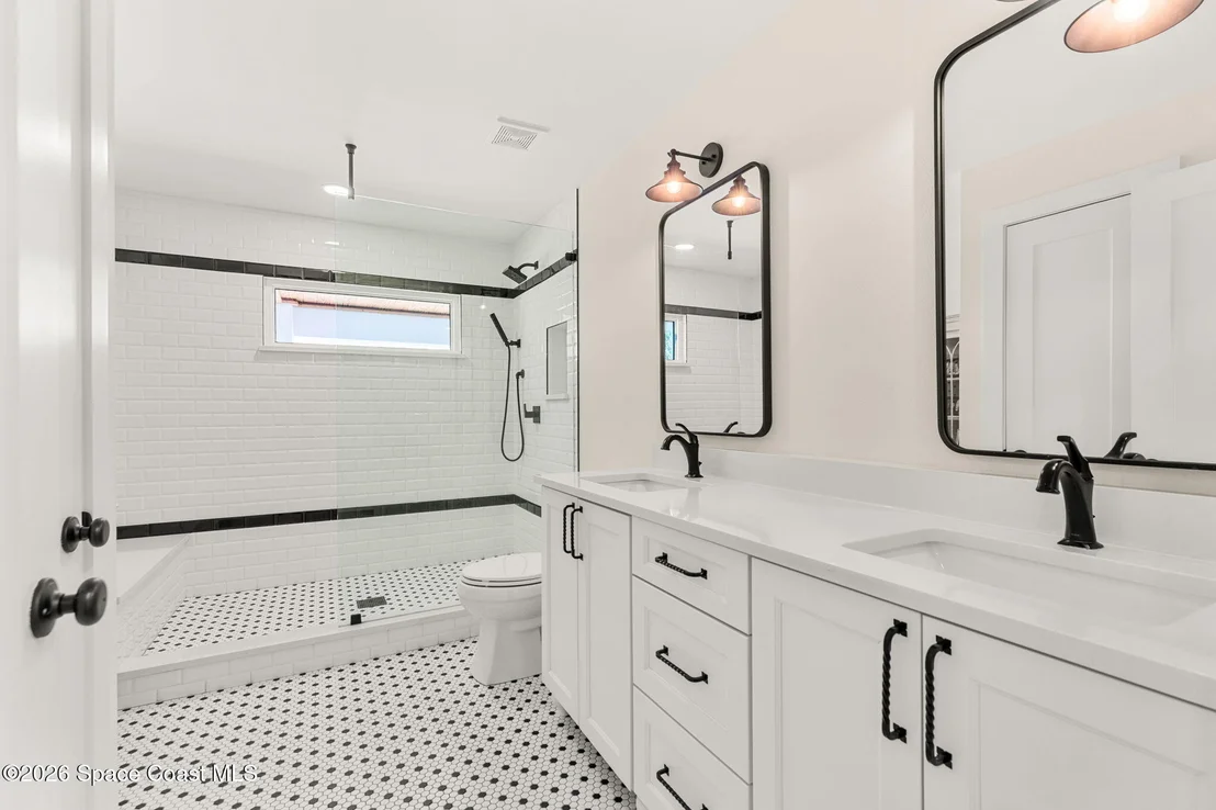 Photo of 751 Oak Ridge Drive