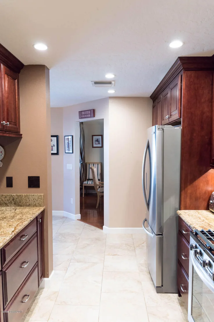 Photo of 1010 Pelican Lane
