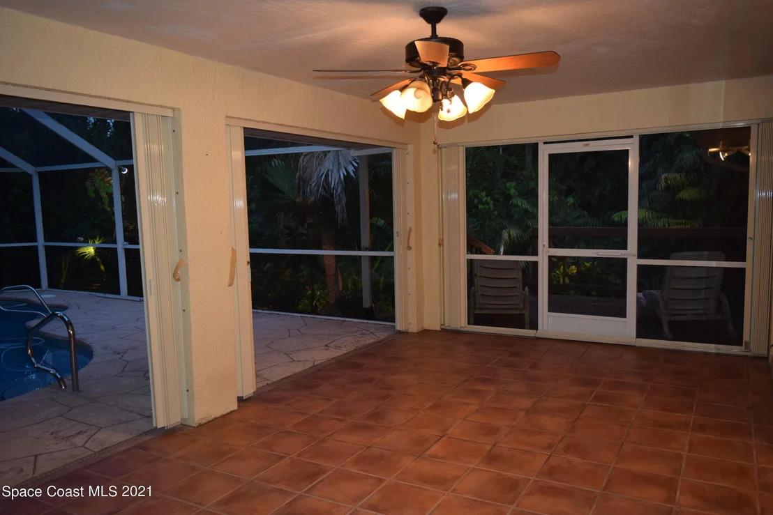 Photo of 708 Central Boulevard