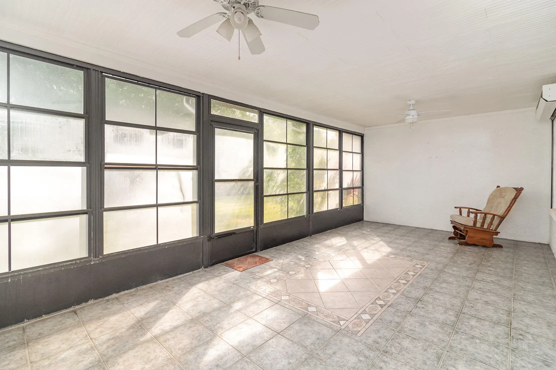 Photo of 137 Cinnamon Lake Circle