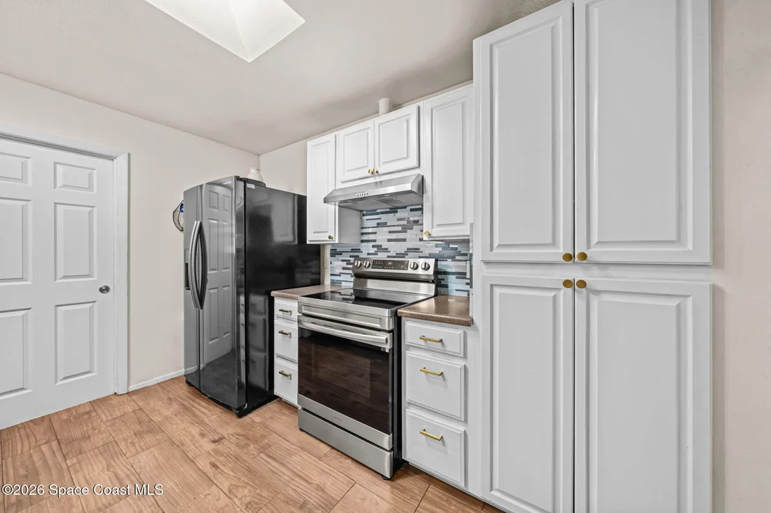 Photo of 1038 Hooper Avenue NE