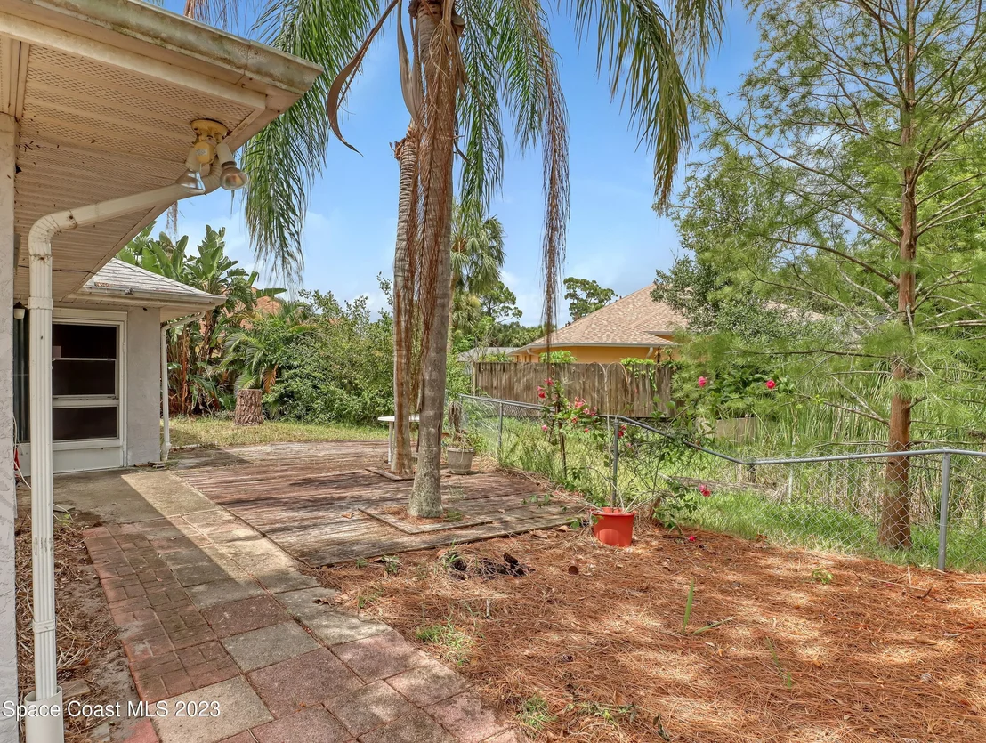 Photo of 906 Beryl Drive