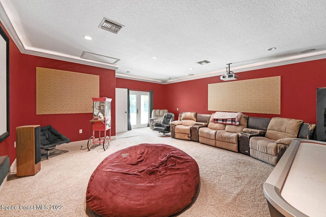 Photo of 1170 Adamson Road