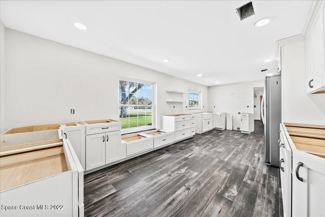 Photo of 3685 Burkholm Road