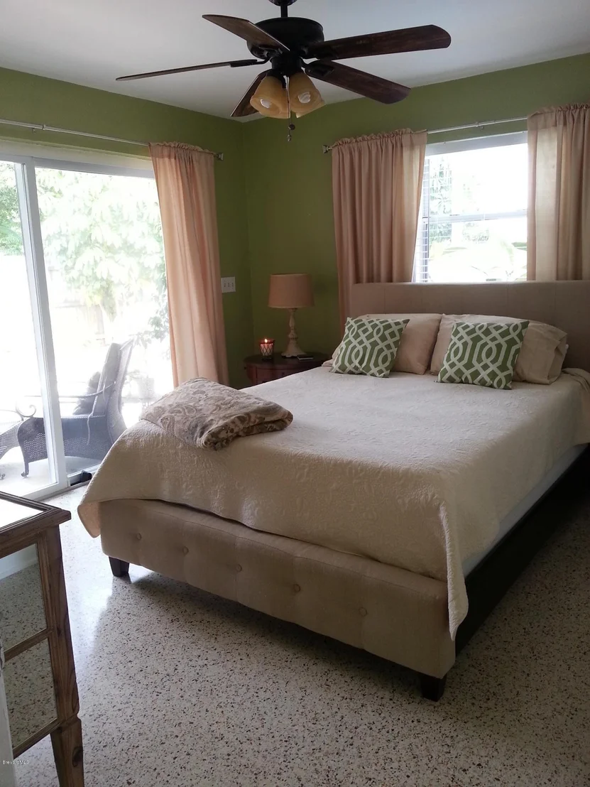 Photo of 667 Everglade Drive