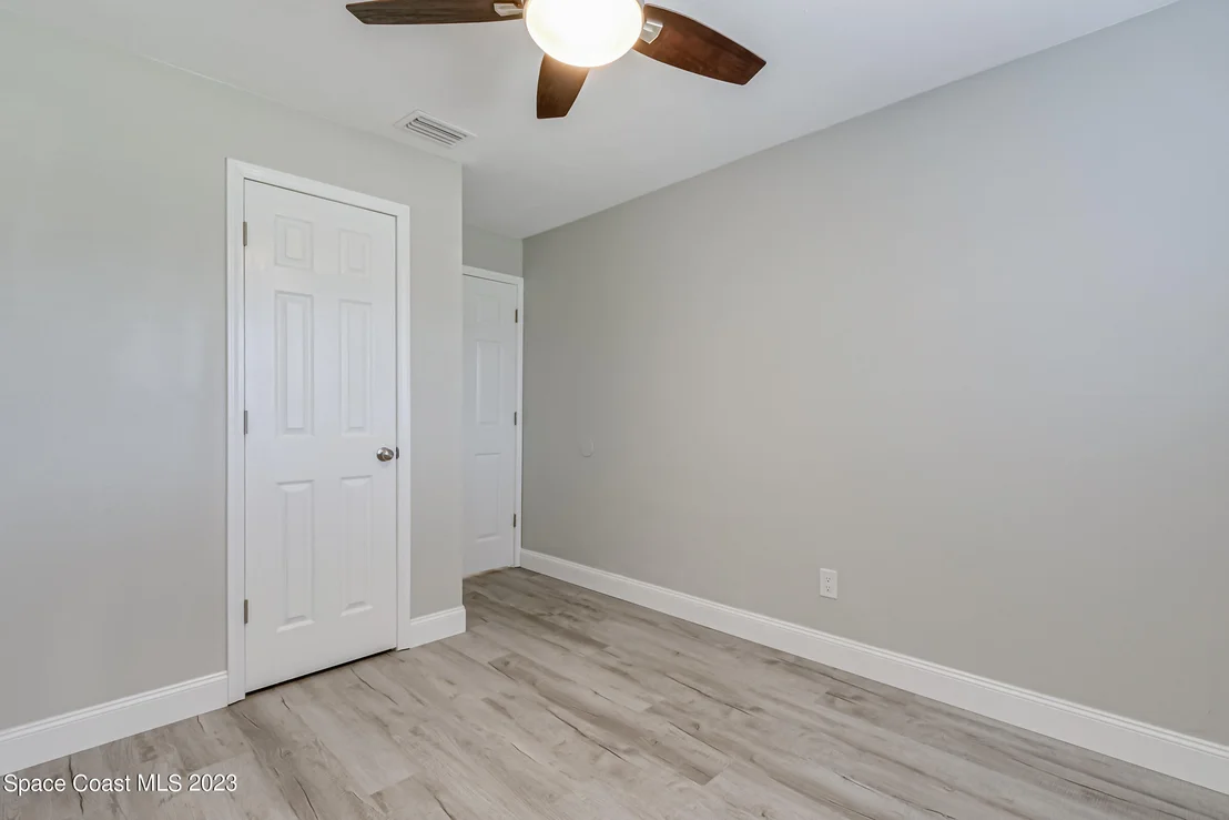Photo of 1794 Dixon Boulevard