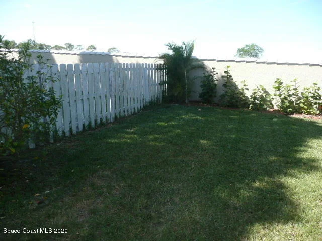Photo of 1084 S Fork Circle