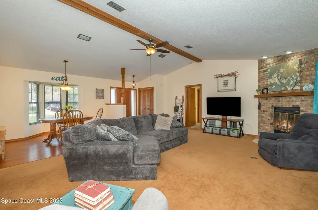 Photo of 1217 Bonaventure Drive