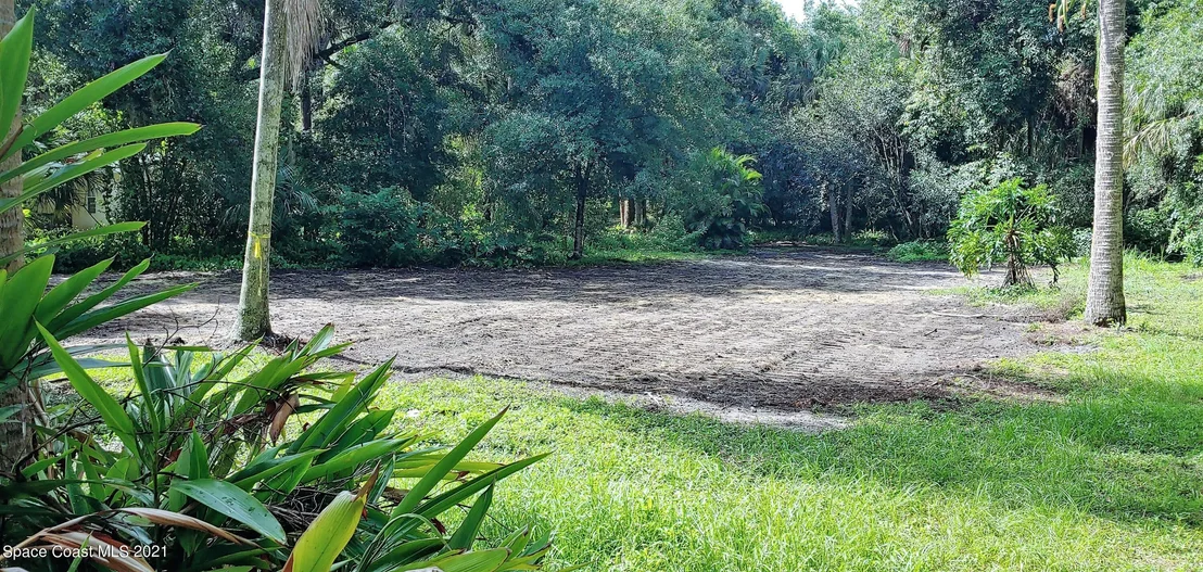 Photo of 5819 Crane Road