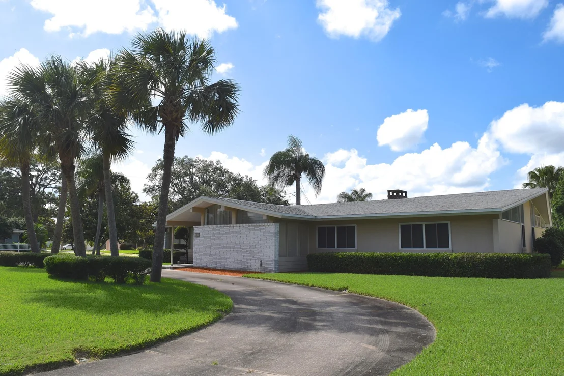 Photo of 1022 Barton Boulevard
