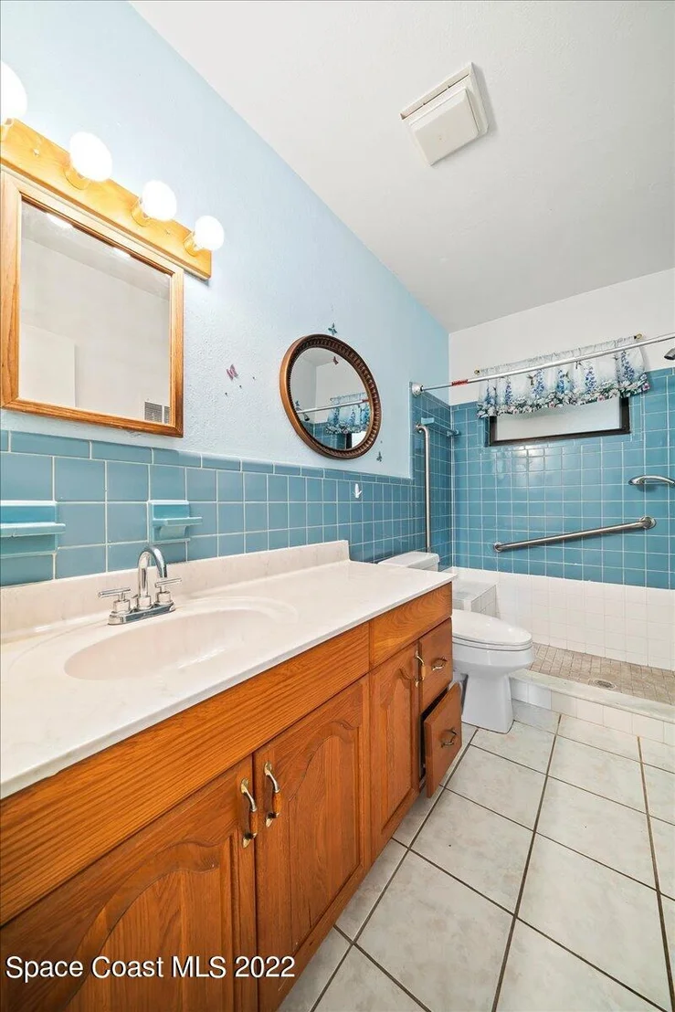 Photo of 926 Glenmore Circle