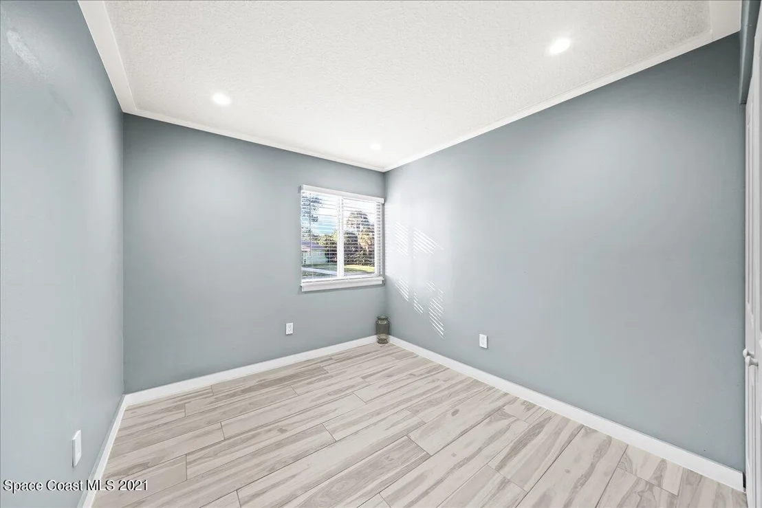 Photo of 1040 Grapefruit Road SE