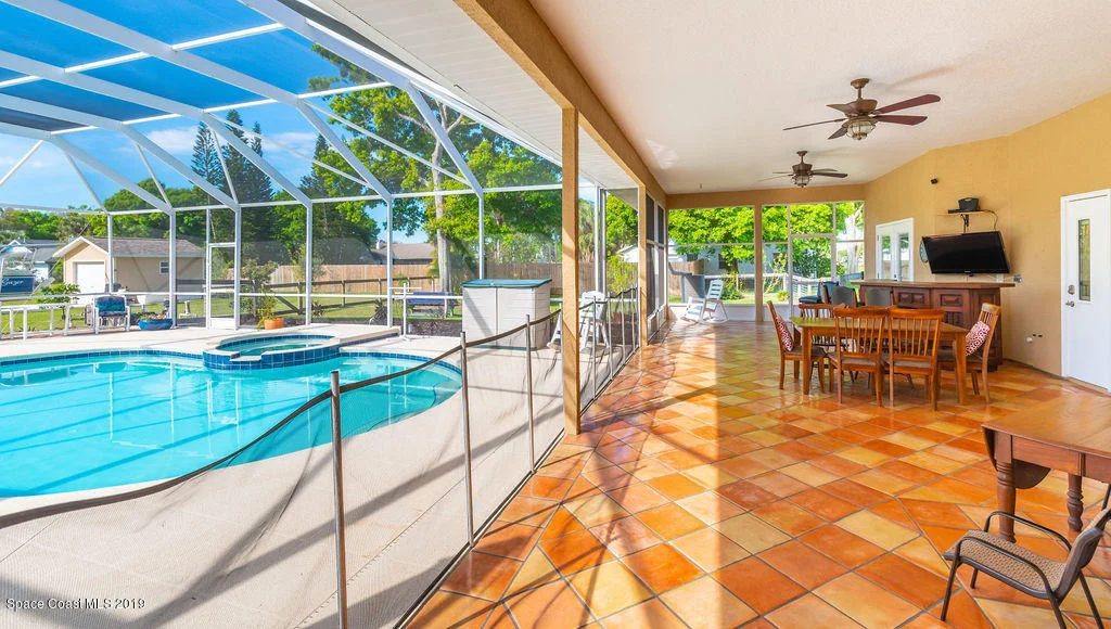 Photo of 1201 Heritage Acres Boulevard
