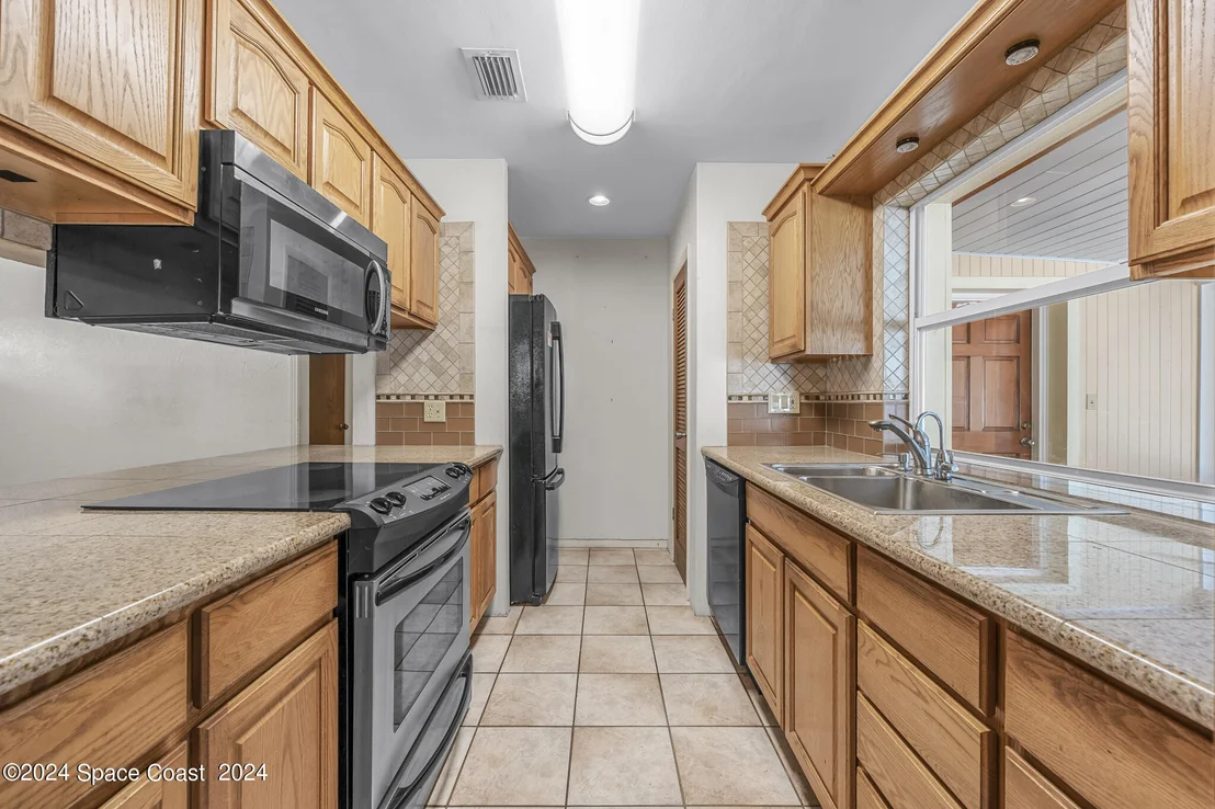 Photo of 319 Howard Lane