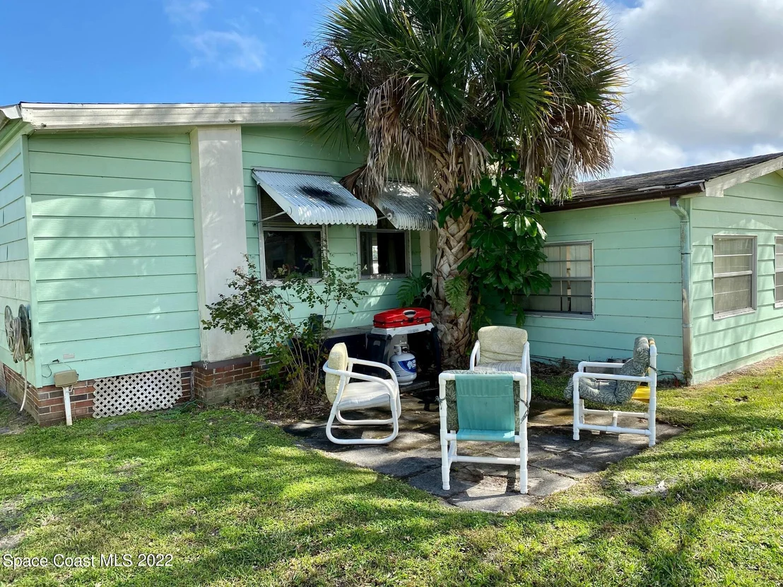 Photo of 1808 Coco Plum Street NE