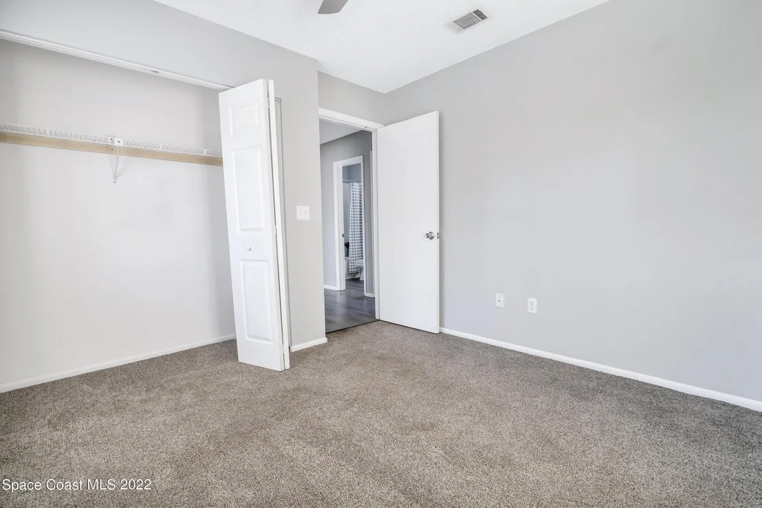 Photo of 2132 Fallon Boulevard NE