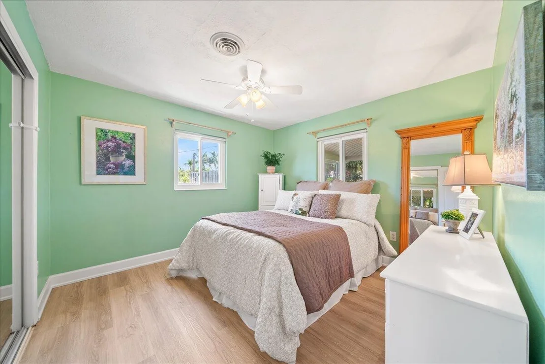 Photo of 2215 Reef Avenue
