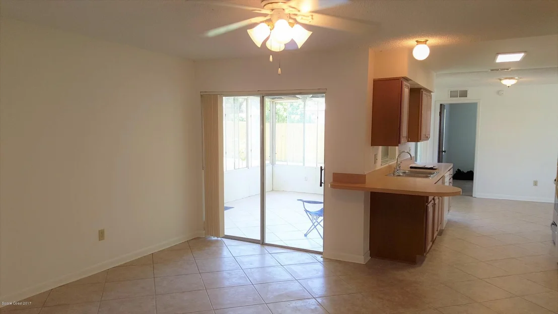 Photo of 605 Cornell Avenue