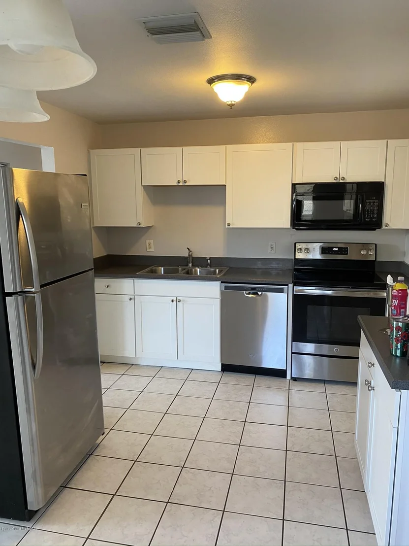 Photo of 1466 Arnold Drive